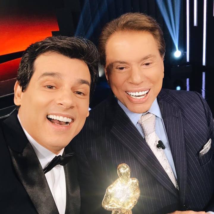 O filho caçula de 12 irmãos e apresentador do SBT, Celso Portiolli, é maringaense.