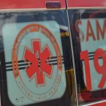 Passageira é socorrida em estado grave após carro capotar em Maringá