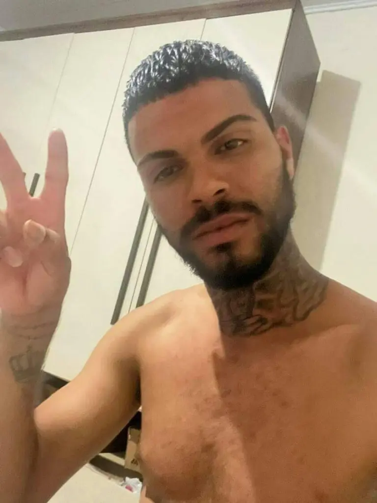 homem-e-morto-a-tiros-quando-chegava-no-trabalho-768×1024.jpeg