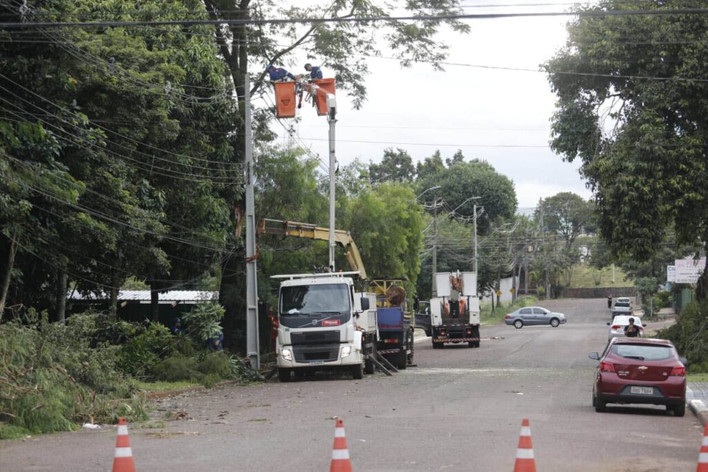 Copel atualiza número de imoveis sem luz no Paraná