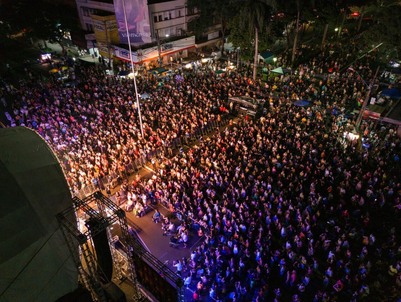 profedsonscabora_1714613852_3358746888013838997_3418528743