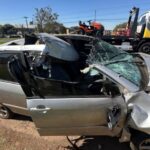 carro-fica-destruido-apos-colisao-traseira-com-caminhao-na-pr-317-em-maringa-8-780×470-transformed