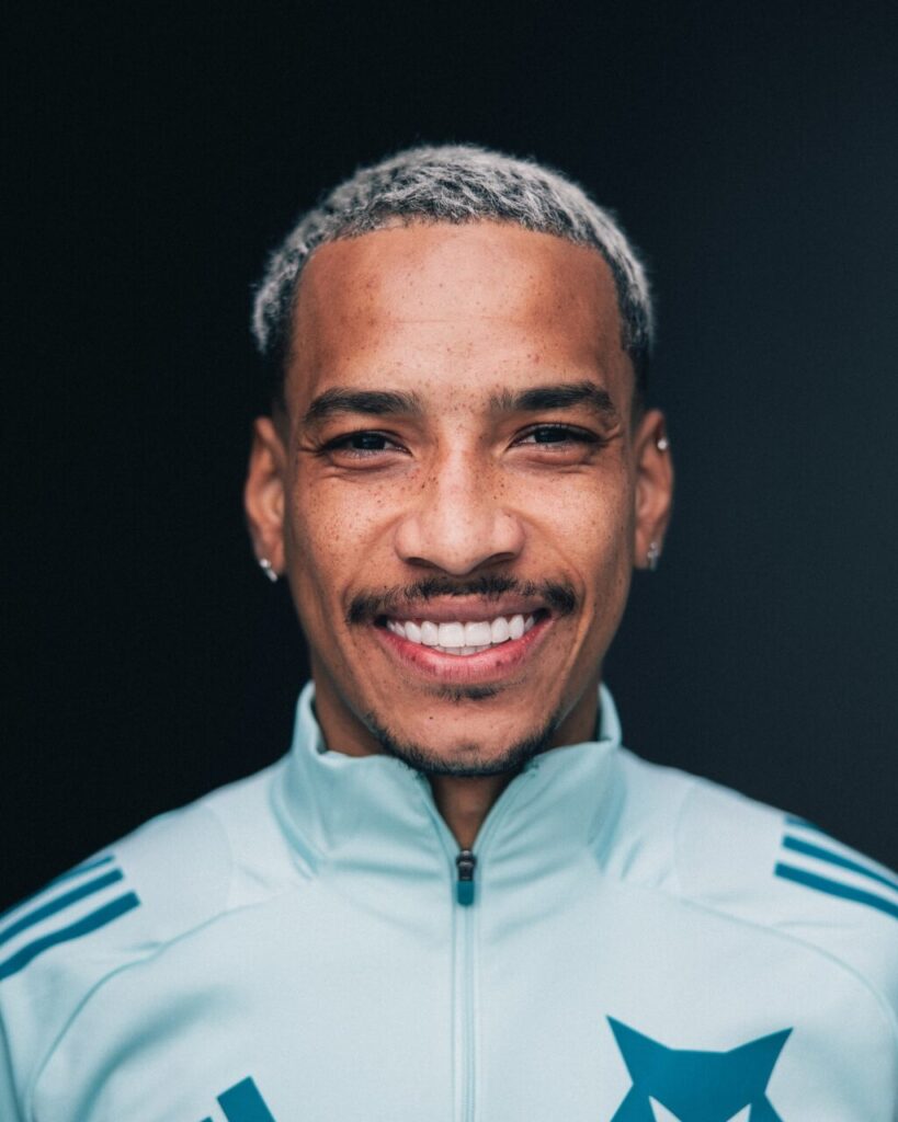 fcseries_1736604005_3543213666360422934_1568866872