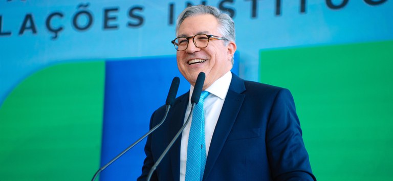 376a0607-14f0-4f6b-9cf7-43add23c4b63