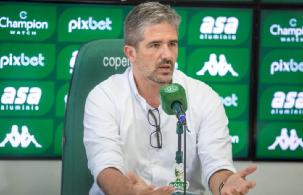 Rodrigo-Pastana-descarta-chegada-de-dupla-do-Atletico-MG