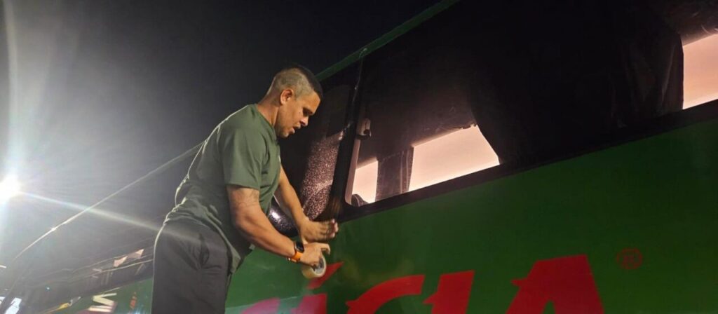 fb4e500ae616c9711f350cedd5d30e82