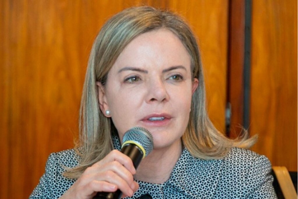 gleisihoffmann_1742148040_3589720401406146188_578154010