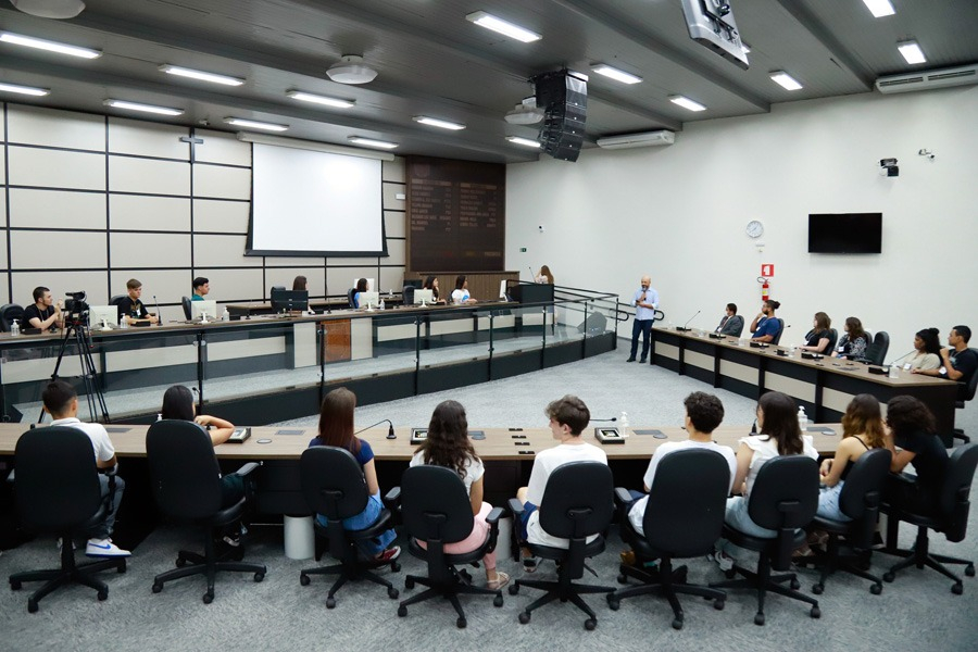 parlamento-jovem-de-maringa-abre-inscricoes-para-estudantes-do-ensino-medio