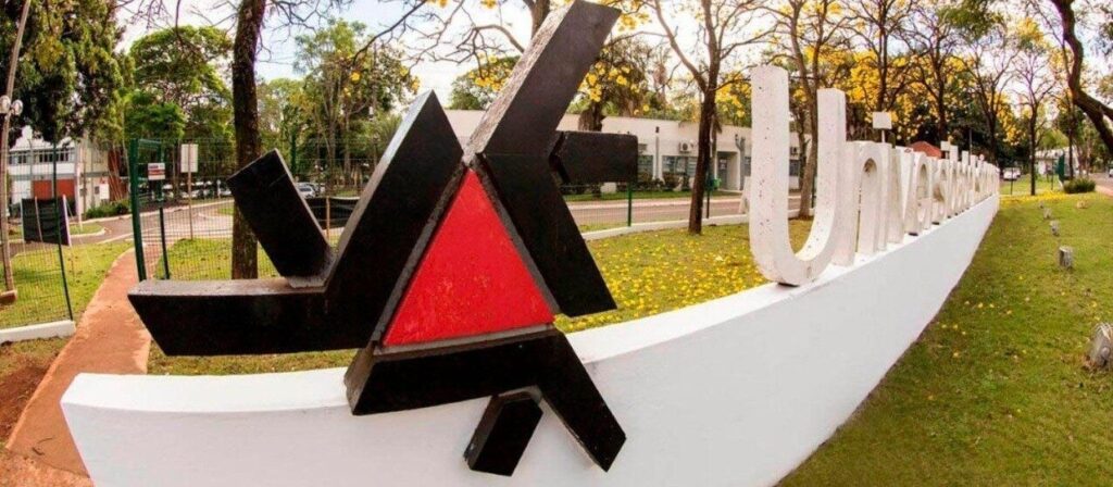 7eef52abbc5d106581fb816223ce39d5