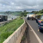 Transito-ficou-totalmente-interditado-por-30-minut-00981798-0-202504281823-3