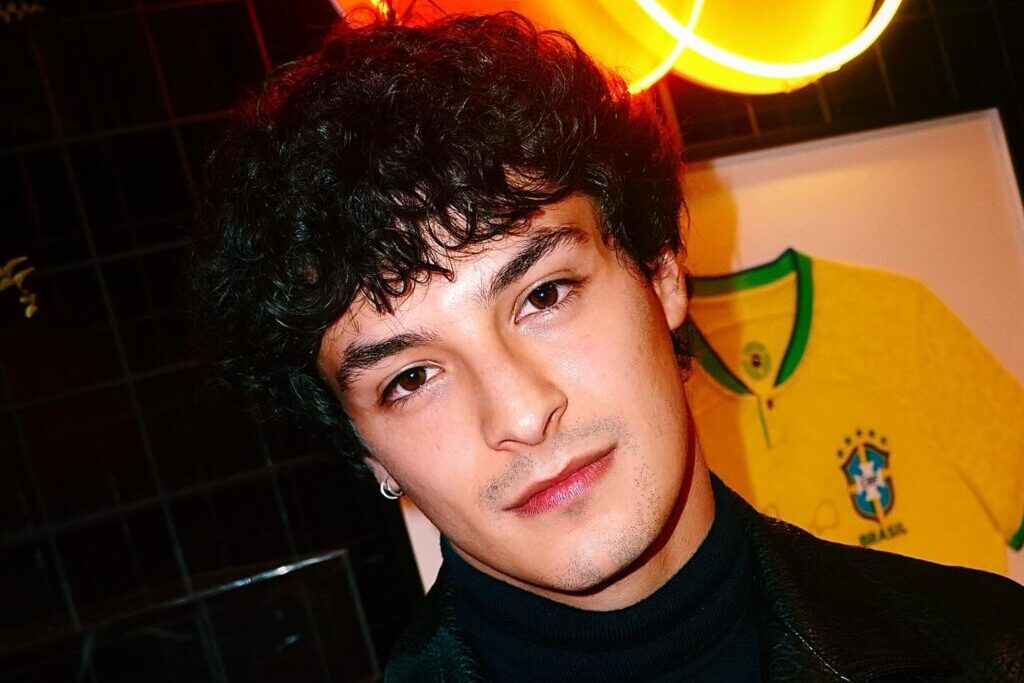 pedro_waddington_1713883233_3352618013692746930_37371302