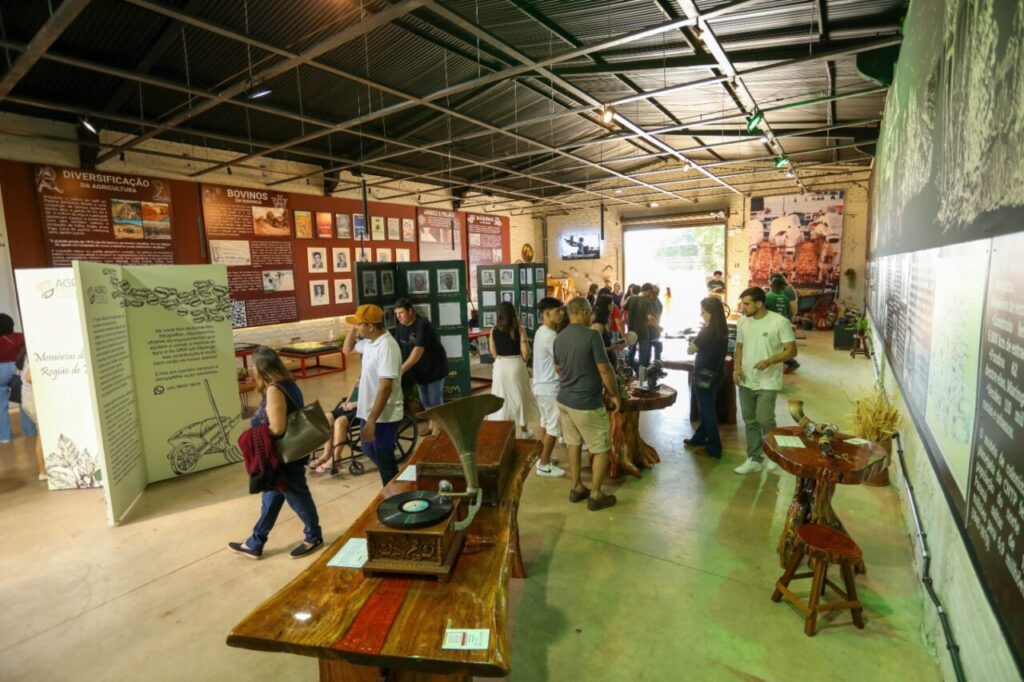 WhatsApp Image 2025-05-13 at 18.03.01