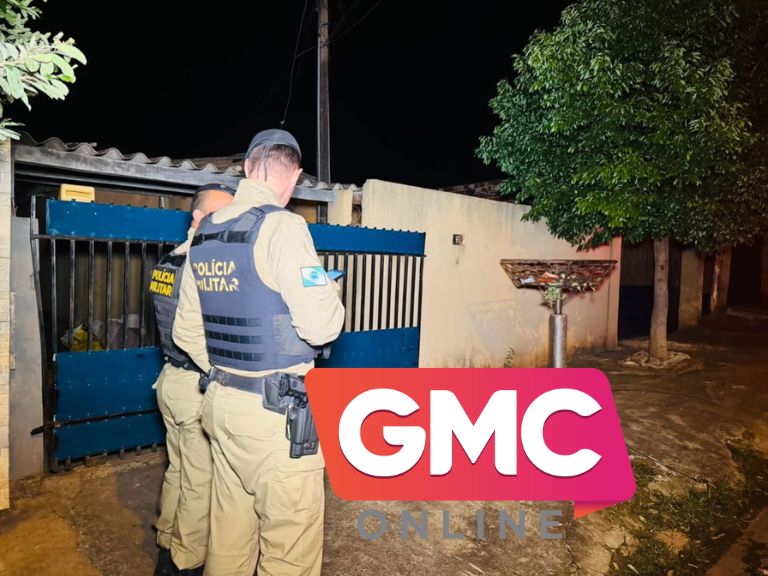 Vídeo árvore cai e atinge caminhonete em movimento no centro de Maringá (8)