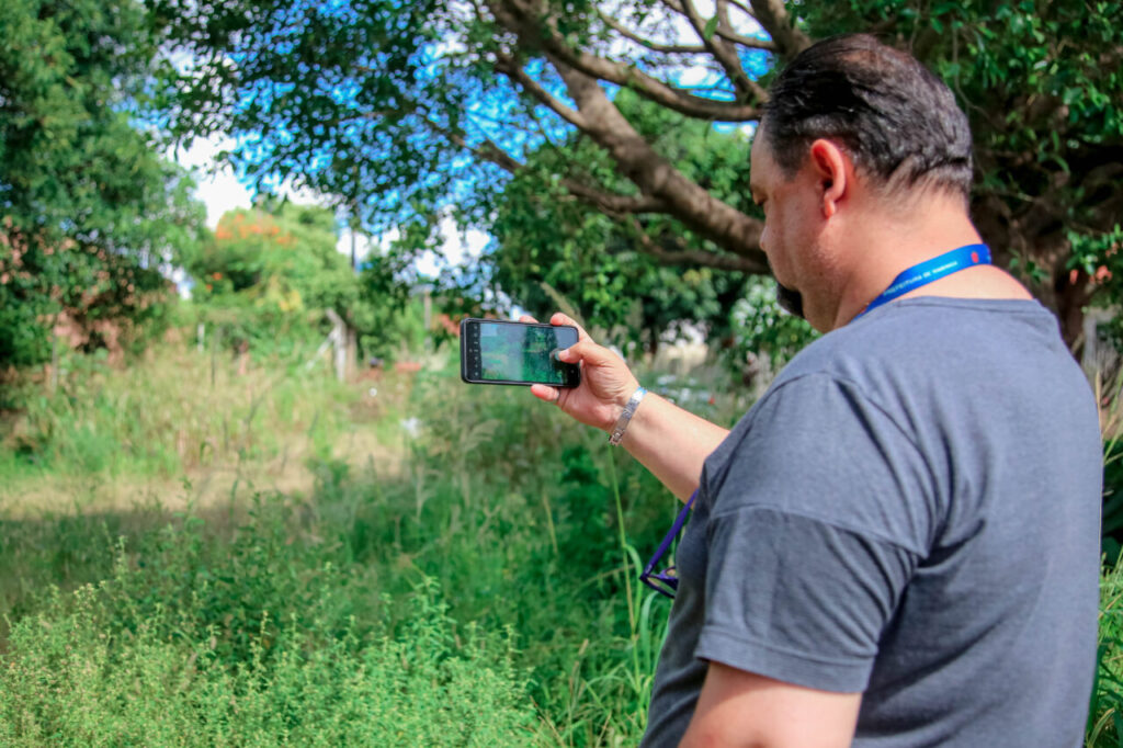 c9bf6576-db4c-4b22-a0bf-a565586847e6