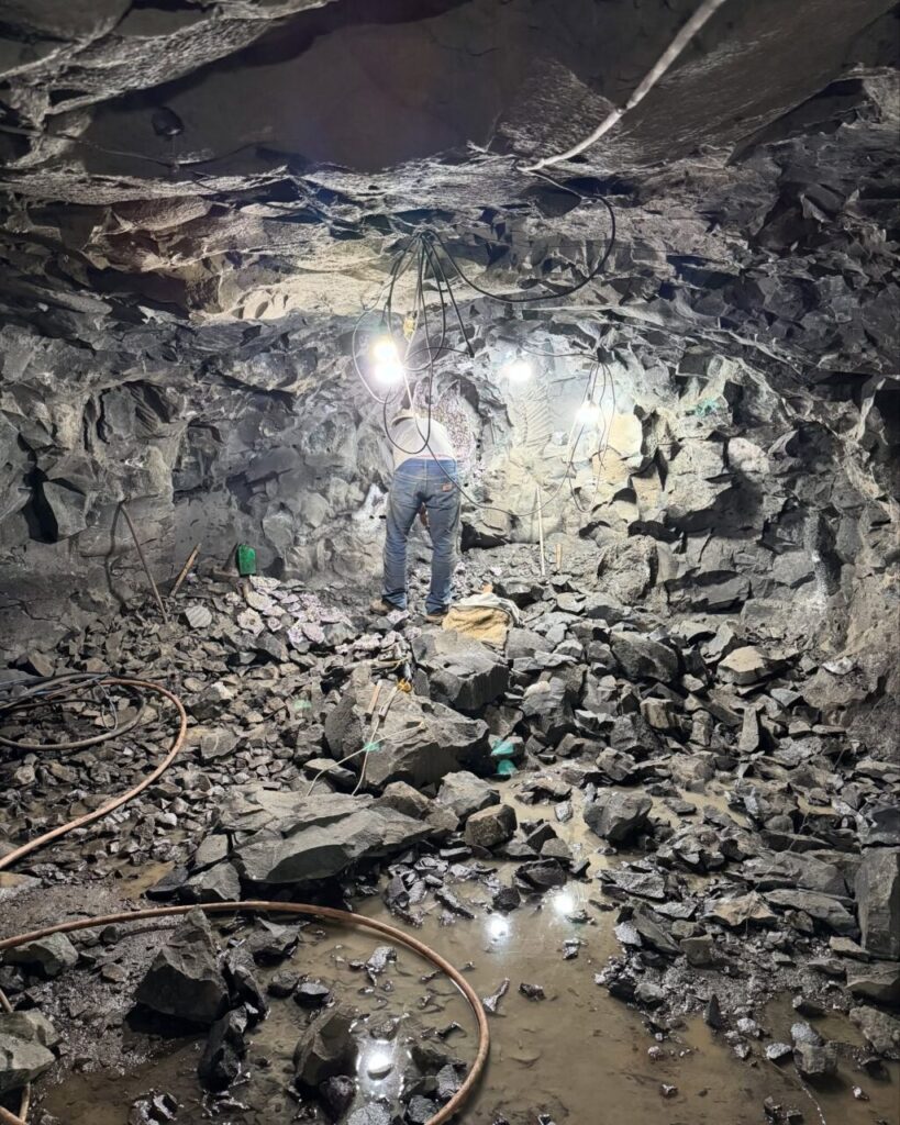 chopinzinhof2j_1750720059_3661627709857279347_74831551834