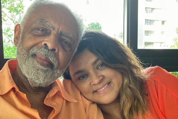 gilberto-gil-com-a-filha-preta-gil–1950645-article