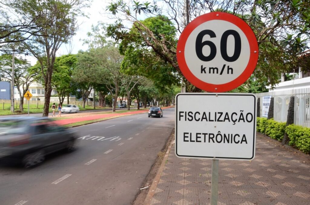 64fd7dde001910a6c884b8b6e0534fe2-1