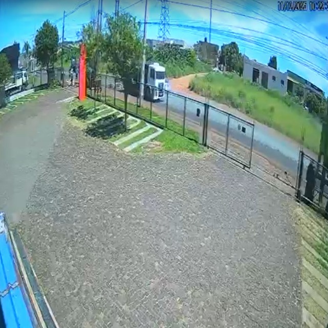 WhatsApp Image 2025-12-11 at 16.00.54 (1)